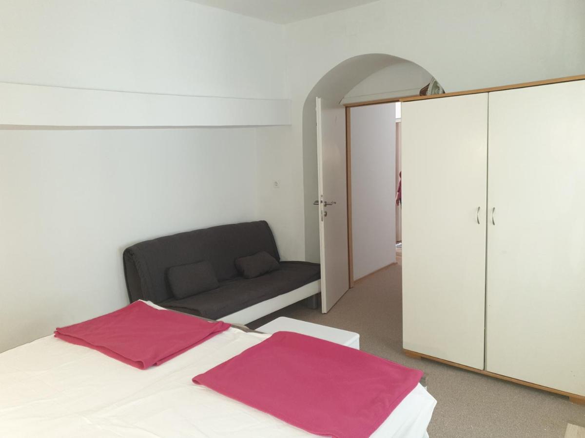 Ulica Dvori Narca 12 Apartment 4+2 Per. Baska  Bagian luar foto